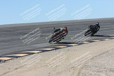 media/Oct-13-2025-Moto Forza (Mon) [[a66d839500]]/3-B Group/Session 2 (Bowl)/